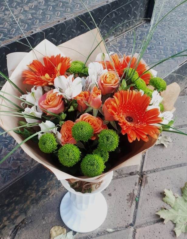 Букет цветов из: Герберы, Хризантемы, Альстромерии и Розы в Арамиле