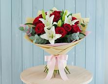 Букет цветов из:  Лилии и Розы в Арамиле