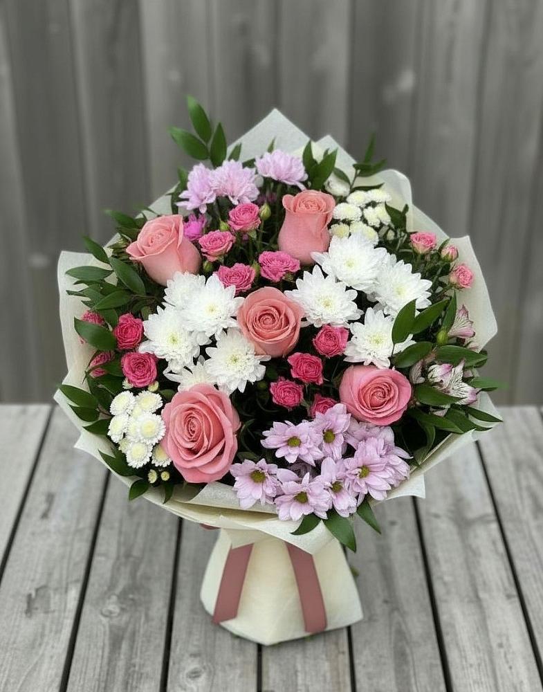 Букет цветов из: Альстромерии, Гвоздики, Розы и Хризантемы в Арамиле