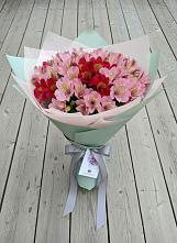 Букет цветов из:  Альстромерии #REPLACE_PRED# Арамиле