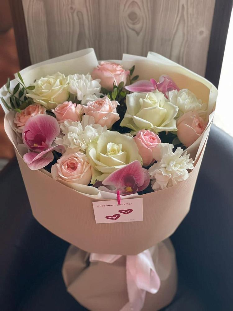 Букет цветов из: Орхидеи, Розы и Гвоздики в Арамиле