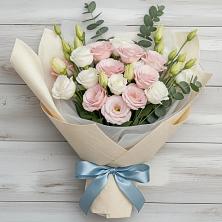 Букет цветов из:  Лизиантусы в Арамиле