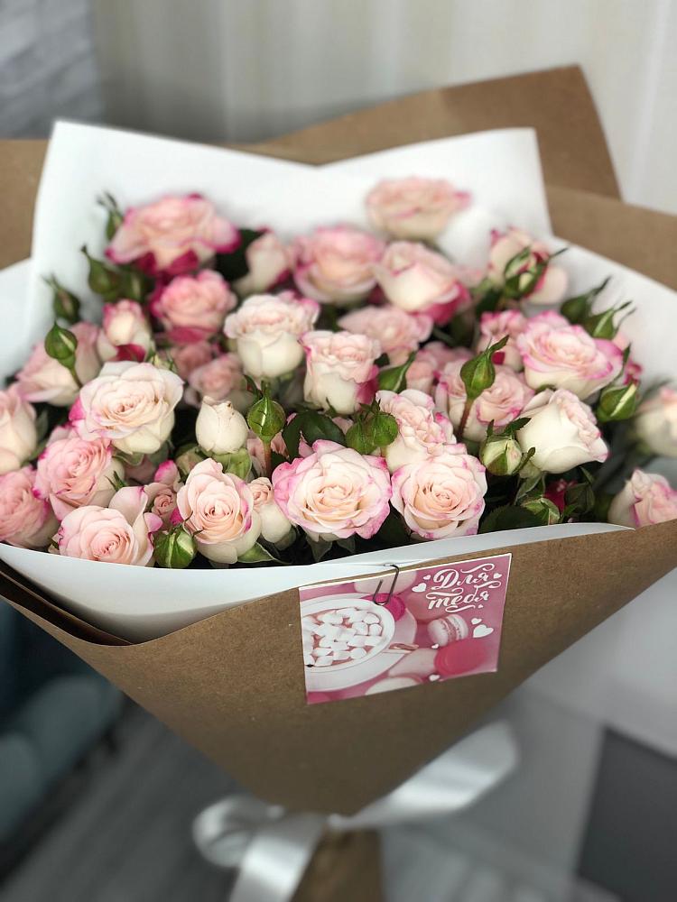 Букет цветов из: Розы в Арамиле