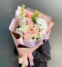 Букет цветов из:  Хризантемы и Розы в Арамиле