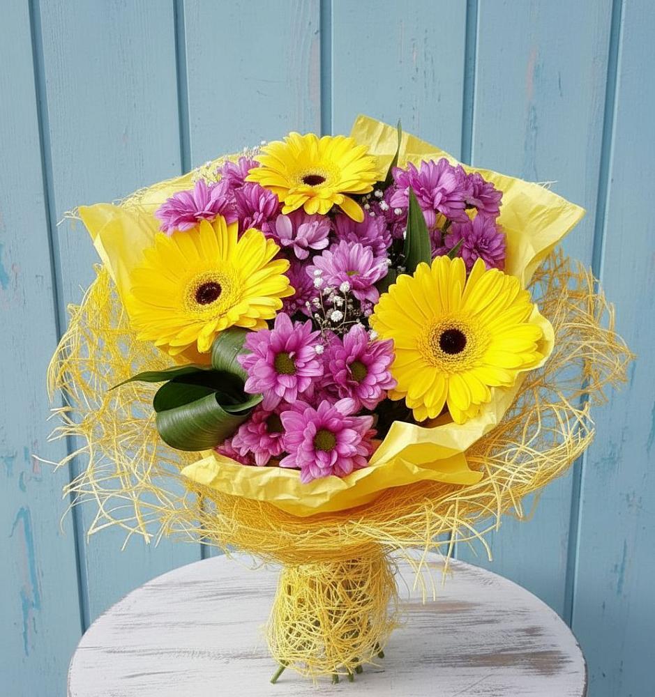 Букет цветов из: Хризантемы и Герберы в Арамиле