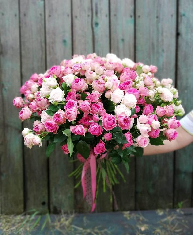 Букет Розовые кустовые розы Натали и Лав Лидия в Арамиле
