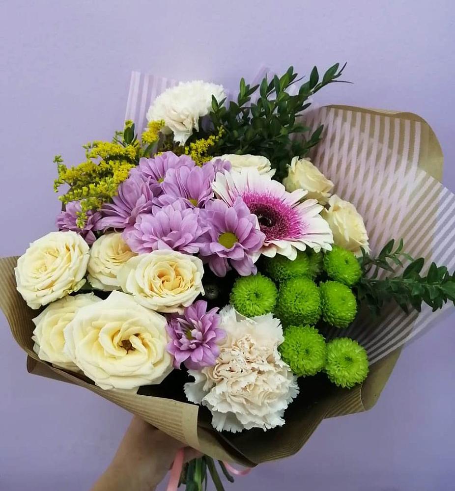 Букет цветов из: Хризантемы, Розы, Гвоздики и Герберы в Арамиле