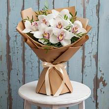 Букет цветов из:  Орхидеи и Розы в Арамиле